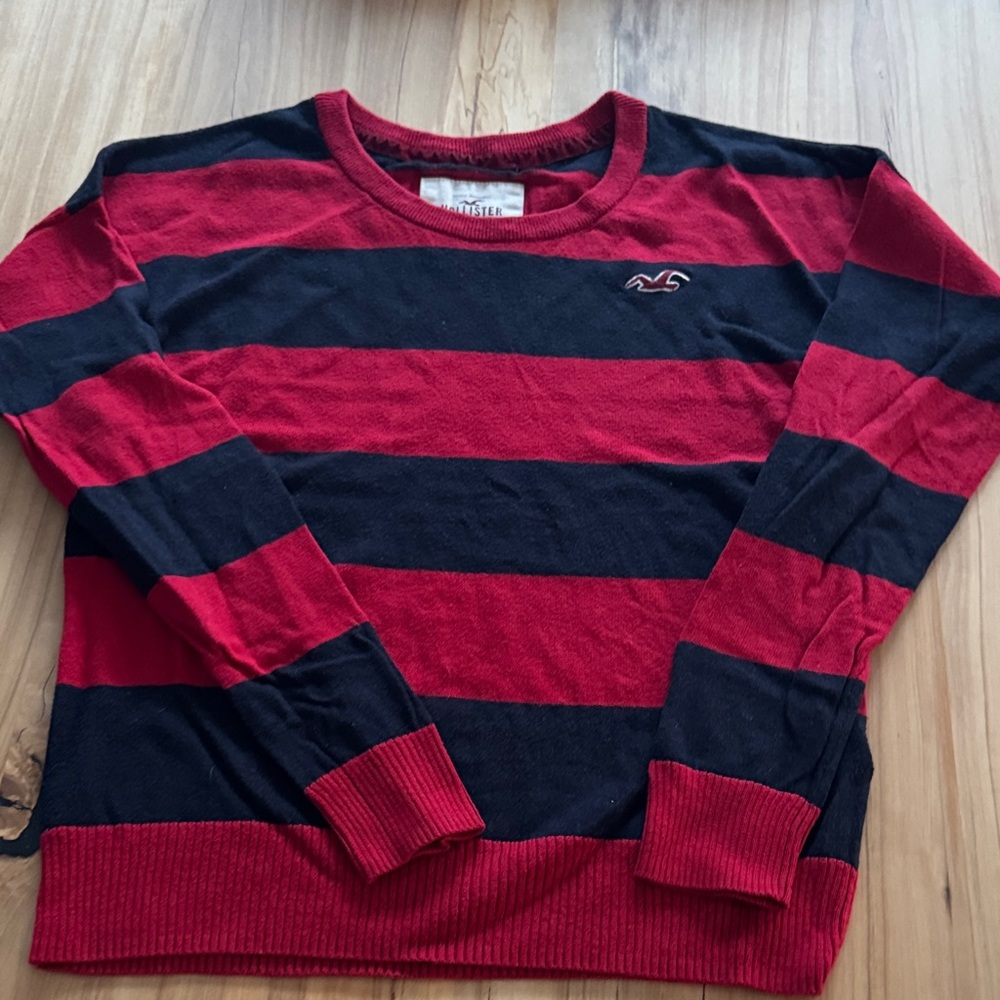 Hollister Red and Navy Sweater L
